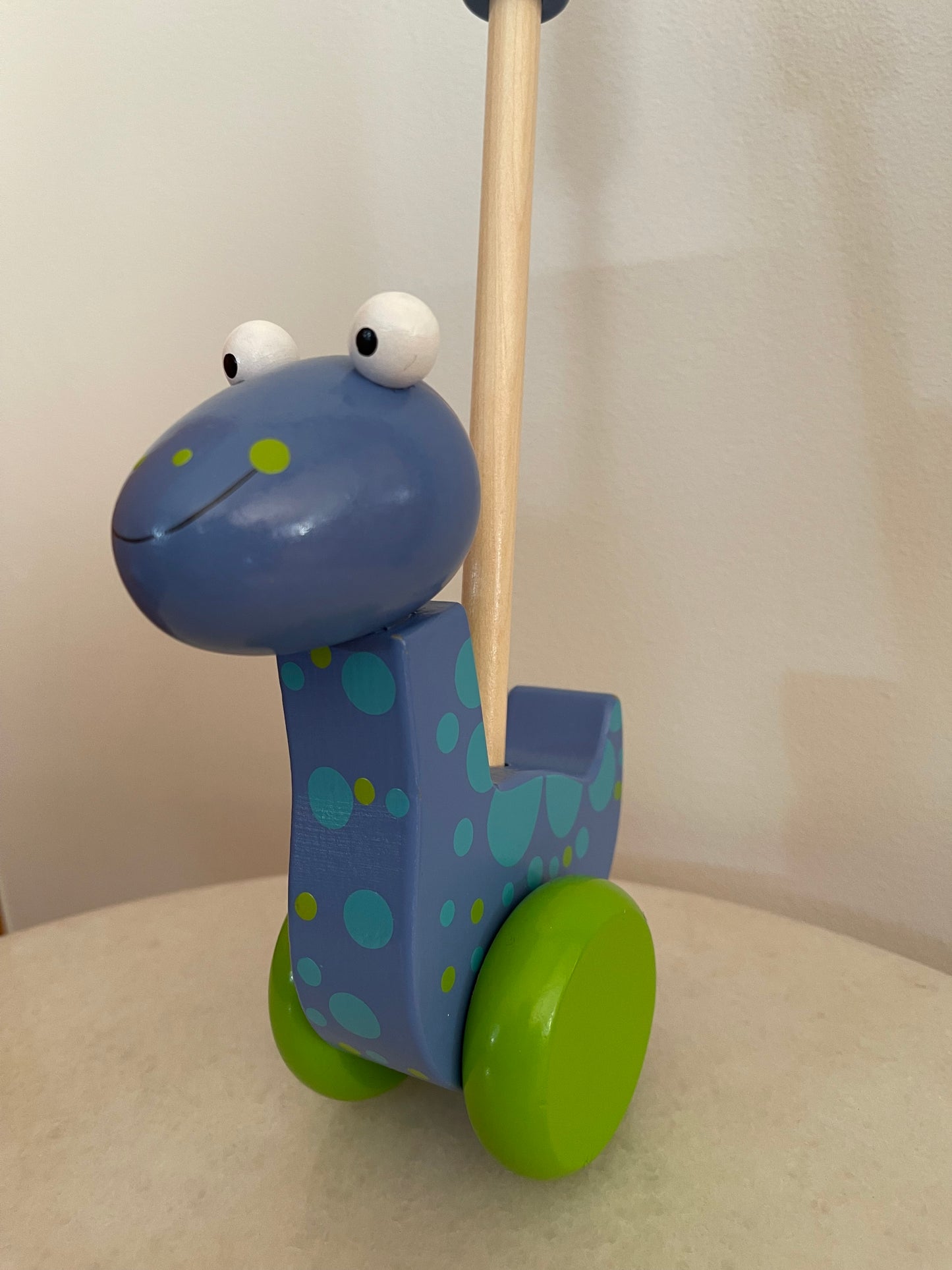 Diplodocus Push Along