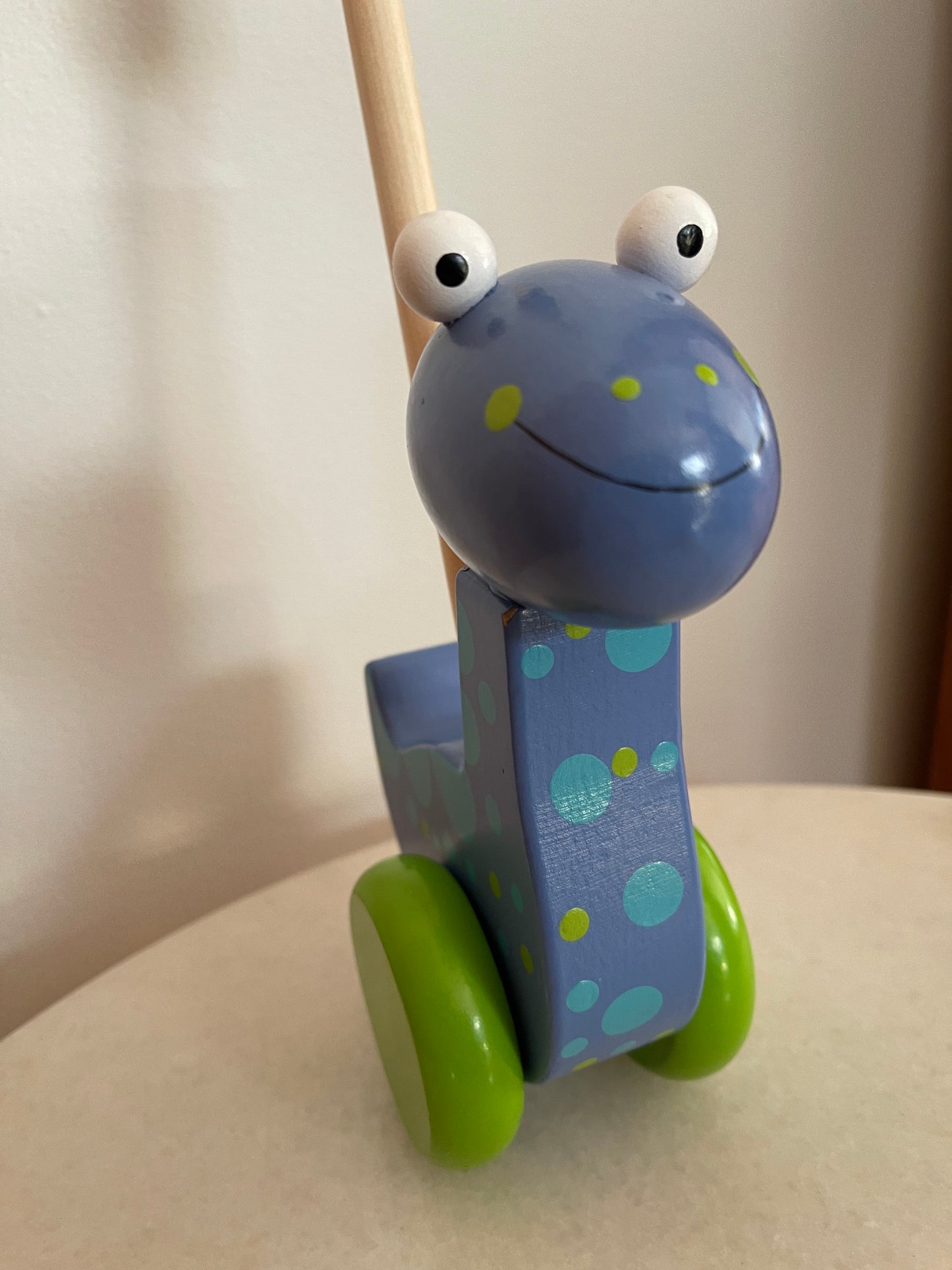 Diplodocus Push Along
